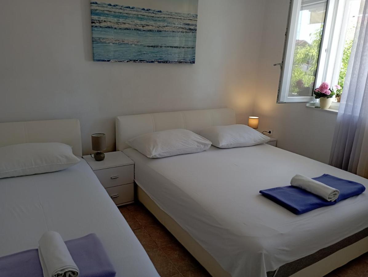 Apartmani Trubi 2 Vodice Exteriér fotografie
